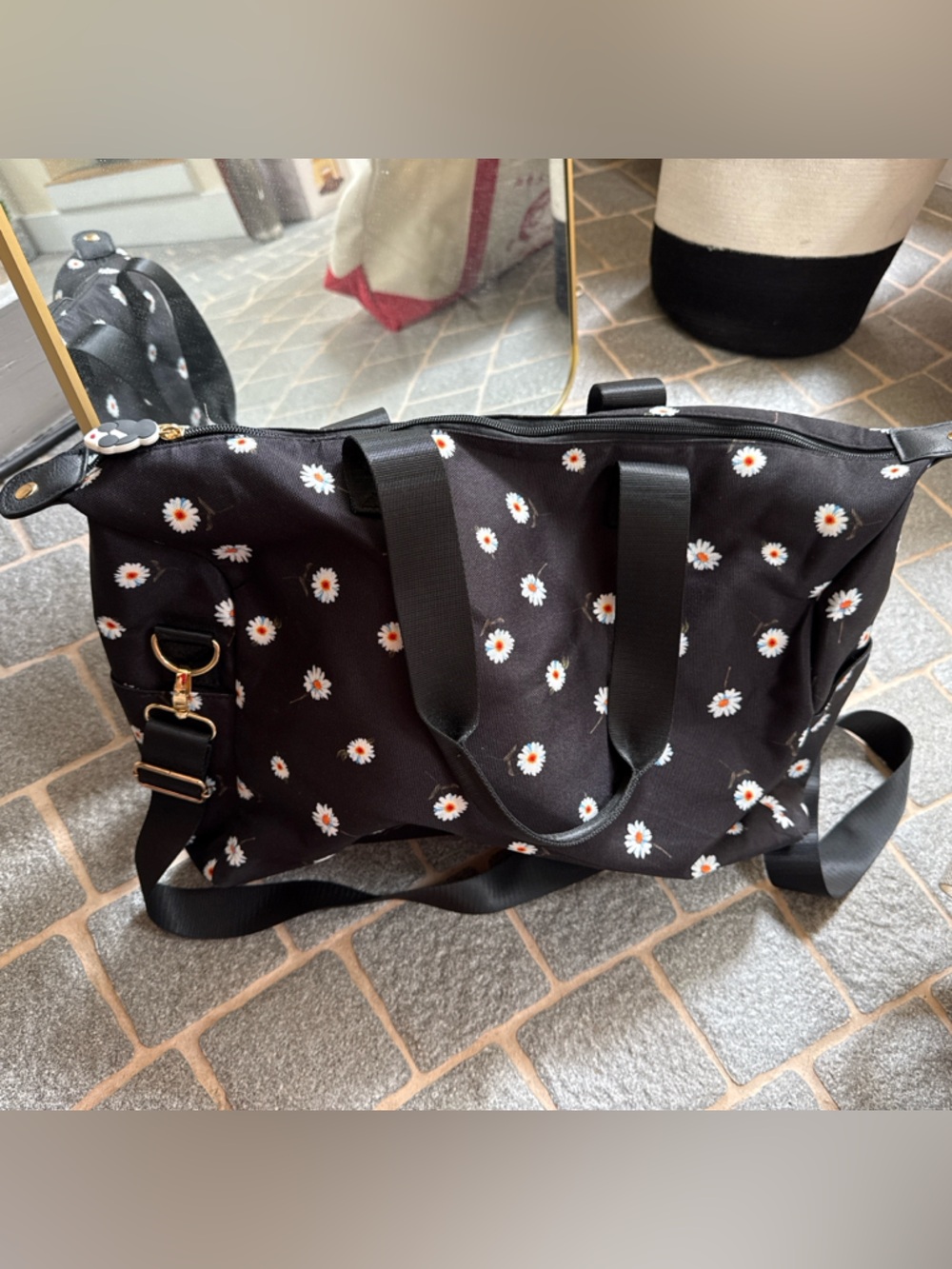 Black Daisy Print Tote Bag - Women's Shoulder & Crossbody